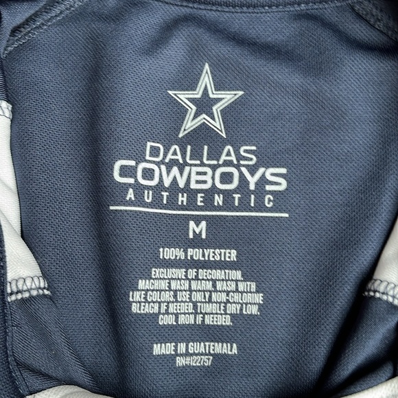 Dallas Cowboys Polo size Medium GUC short sleeve - Picture 2 of 3